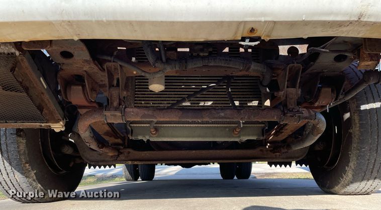 image for item MA9813 2006 GMC W4500  box truck