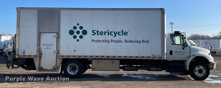 image for item MA9814 2016 International 4300  box truck