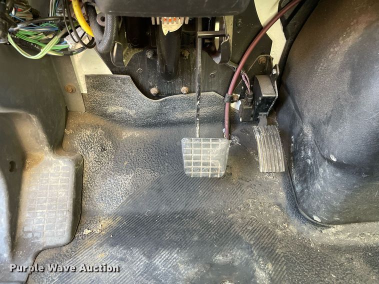 image for item MA9814 2016 International 4300  box truck