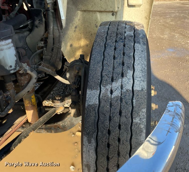 image for item MA9814 2016 International 4300  box truck