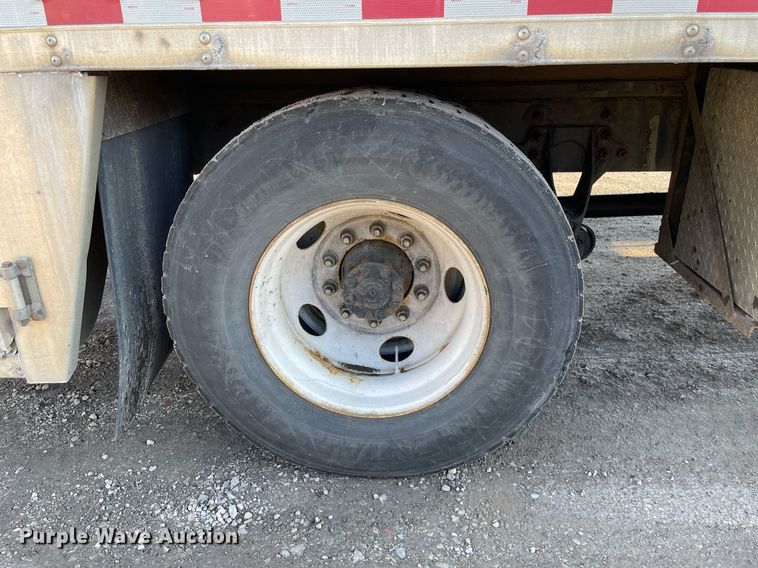 image for item MA9814 2016 International 4300  box truck