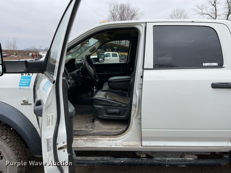 image for item MA9815 2012 Dodge Ram 5500HD  Crew Cab flatbed truck