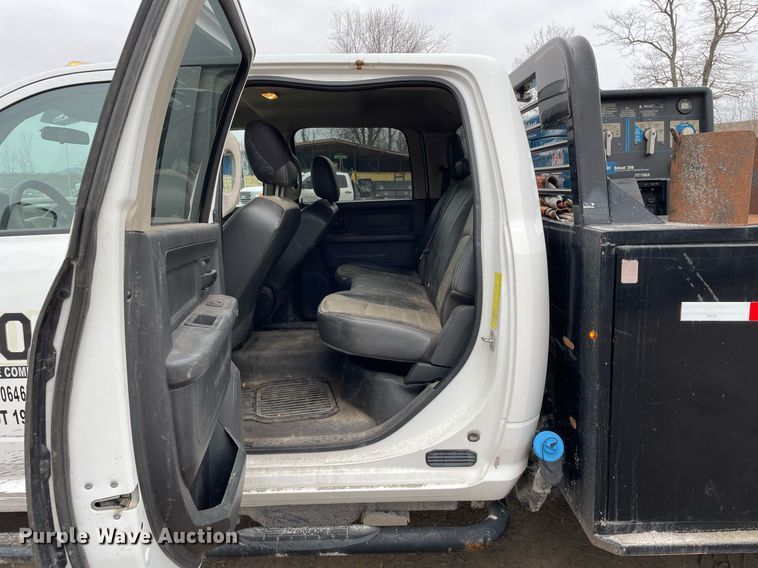 image for item MA9815 2012 Dodge Ram 5500HD  Crew Cab flatbed truck