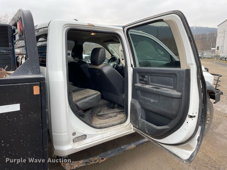 image for item MA9815 2012 Dodge Ram 5500HD  Crew Cab flatbed truck