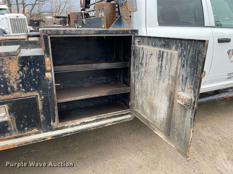 image for item MA9816 2012 Dodge Ram 5500HD  Crew Cab flatbed truck