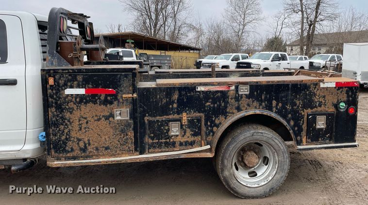 image for item MA9816 2012 Dodge Ram 5500HD  Crew Cab flatbed truck