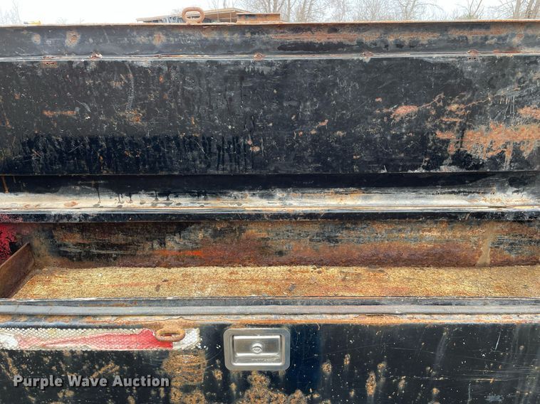 image for item MA9816 2012 Dodge Ram 5500HD  Crew Cab flatbed truck