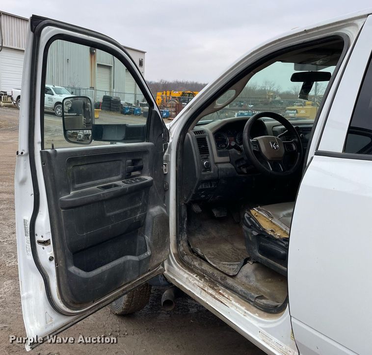 image for item MA9816 2012 Dodge Ram 5500HD  Crew Cab flatbed truck