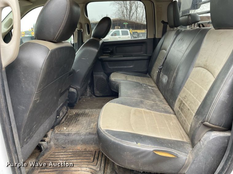 image for item MA9816 2012 Dodge Ram 5500HD  Crew Cab flatbed truck