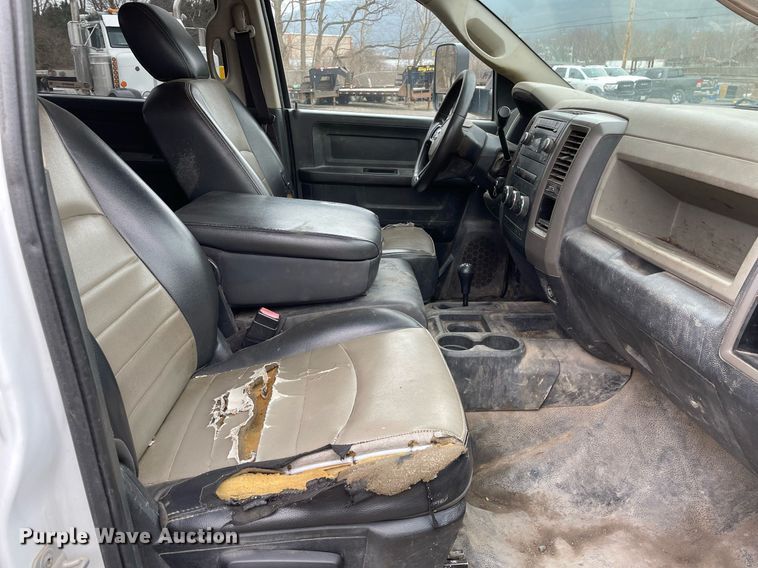 image for item MA9816 2012 Dodge Ram 5500HD  Crew Cab flatbed truck