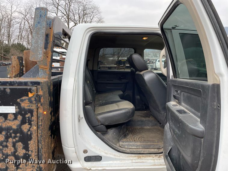 image for item MA9816 2012 Dodge Ram 5500HD  Crew Cab flatbed truck