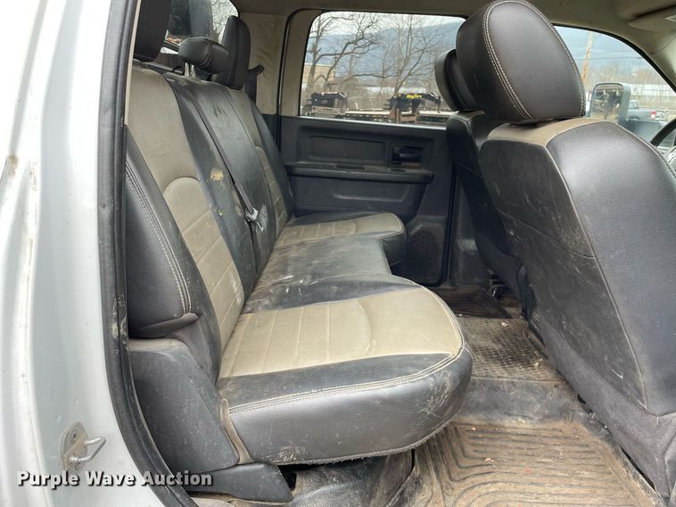 image for item MA9816 2012 Dodge Ram 5500HD  Crew Cab flatbed truck