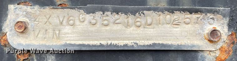 image for item MA9817 2006 Apache  equipment trailer