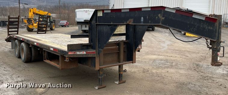 image for item MA9818 1985 Comet  equipment trailer