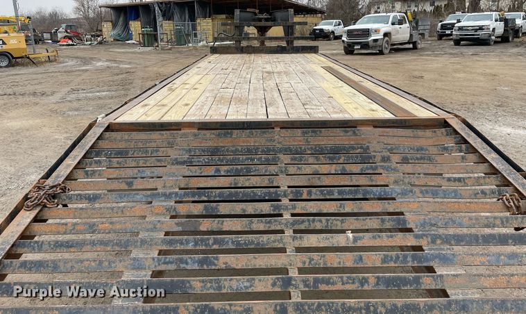 image for item MA9818 1985 Comet  equipment trailer