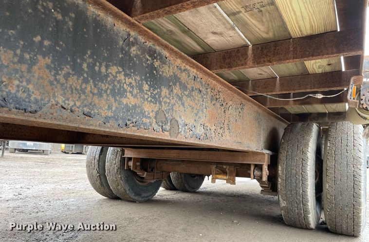 image for item MA9818 1985 Comet  equipment trailer