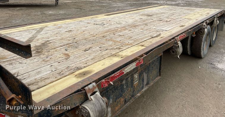 image for item MA9818 1985 Comet  equipment trailer