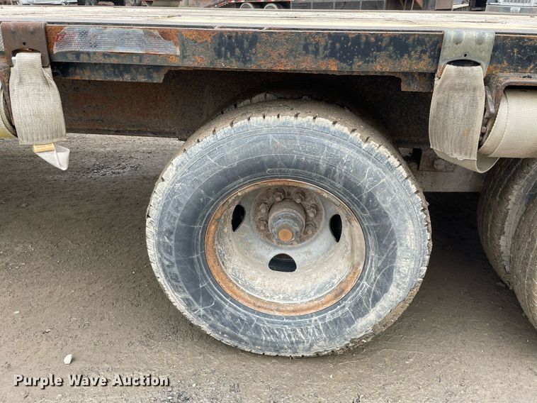 image for item MA9818 1985 Comet  equipment trailer