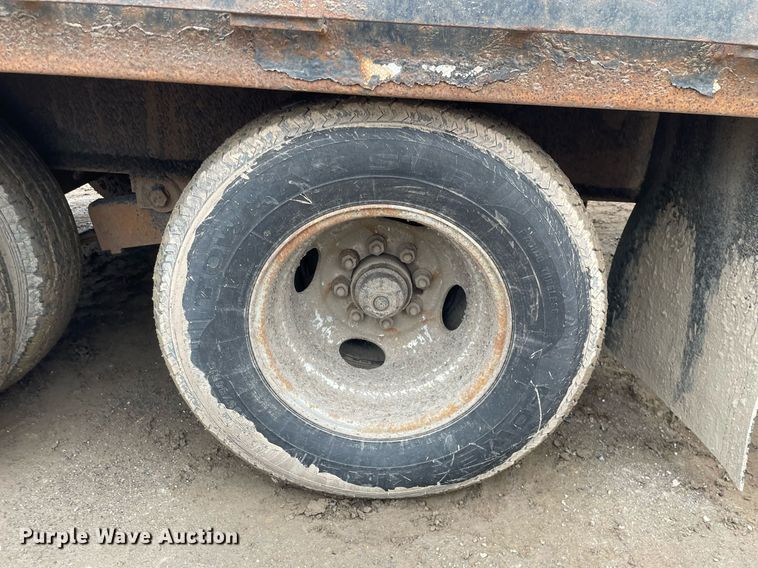 image for item MA9819 2007 PJ  equipment trailer