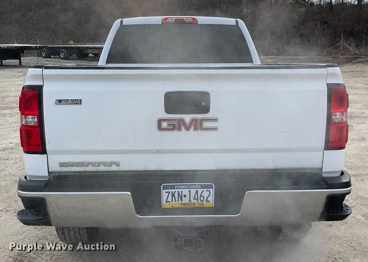 image for item MA9822 2017 GMC Sierra 2500HD  Crew Cab pickup truck