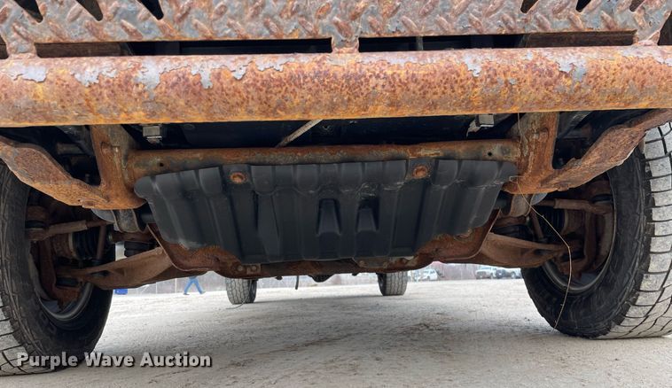 image for item MA9822 2017 GMC Sierra 2500HD  Crew Cab pickup truck