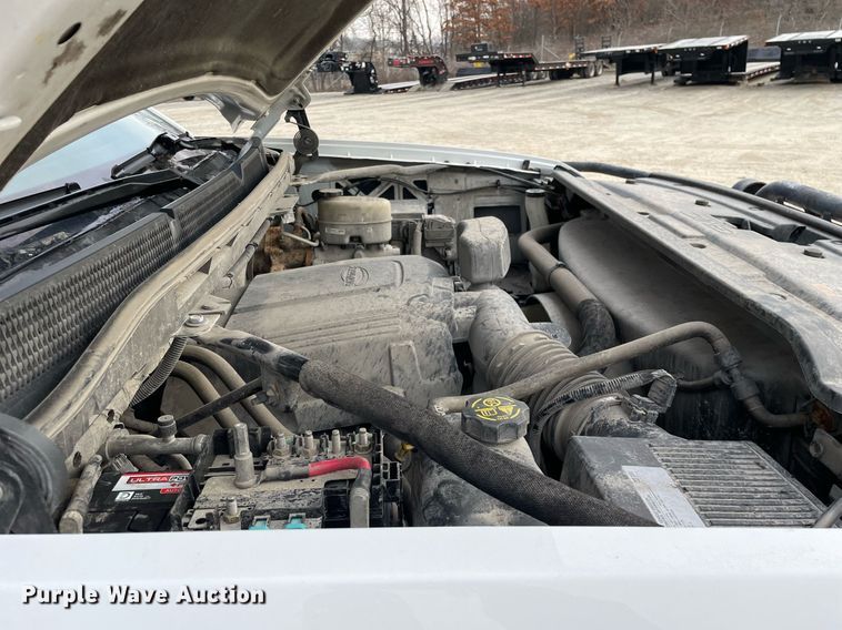 image for item MA9822 2017 GMC Sierra 2500HD  Crew Cab pickup truck