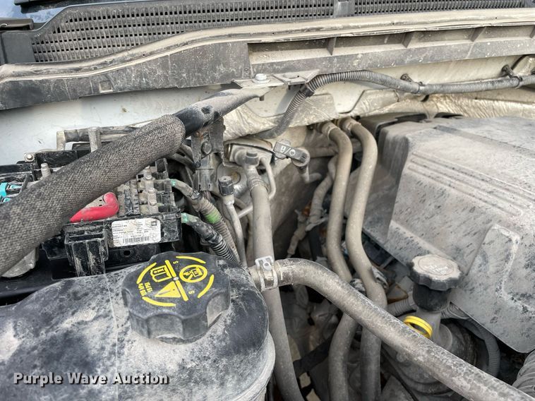 image for item MA9822 2017 GMC Sierra 2500HD  Crew Cab pickup truck