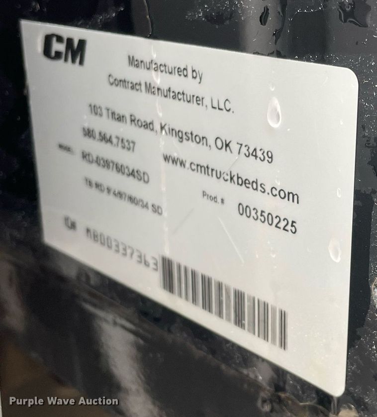 image for item MA9823 2017 Chevrolet Silverado 3500HD  Crew Cab flatbed pickup truck