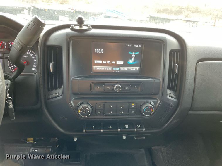 image for item MA9823 2017 Chevrolet Silverado 3500HD  Crew Cab flatbed pickup truck