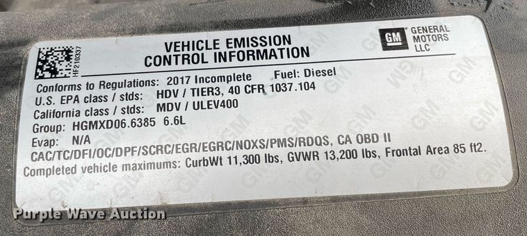 image for item MA9823 2017 Chevrolet Silverado 3500HD  Crew Cab flatbed pickup truck