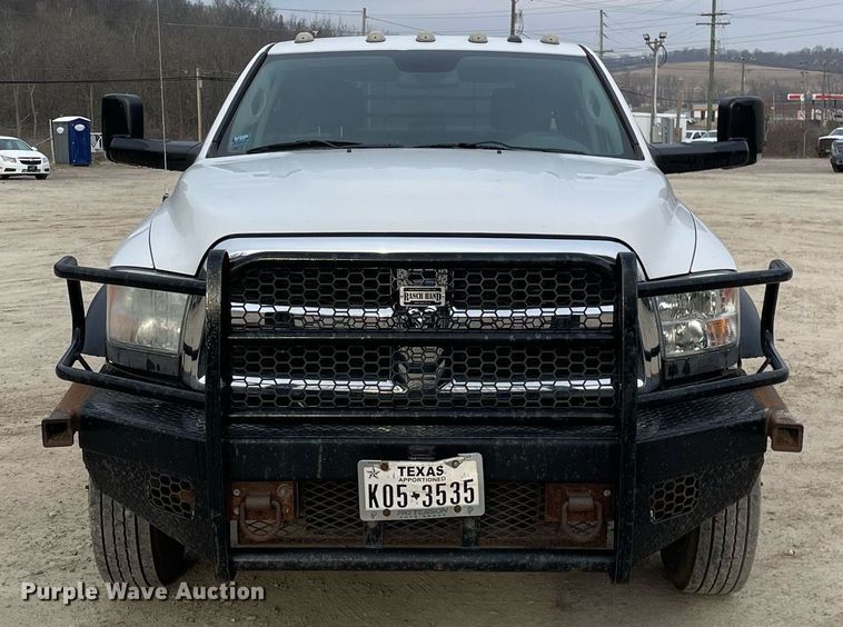 image for item MA9824 2015 Dodge Ram 5500  Crew Cab flatbed truck