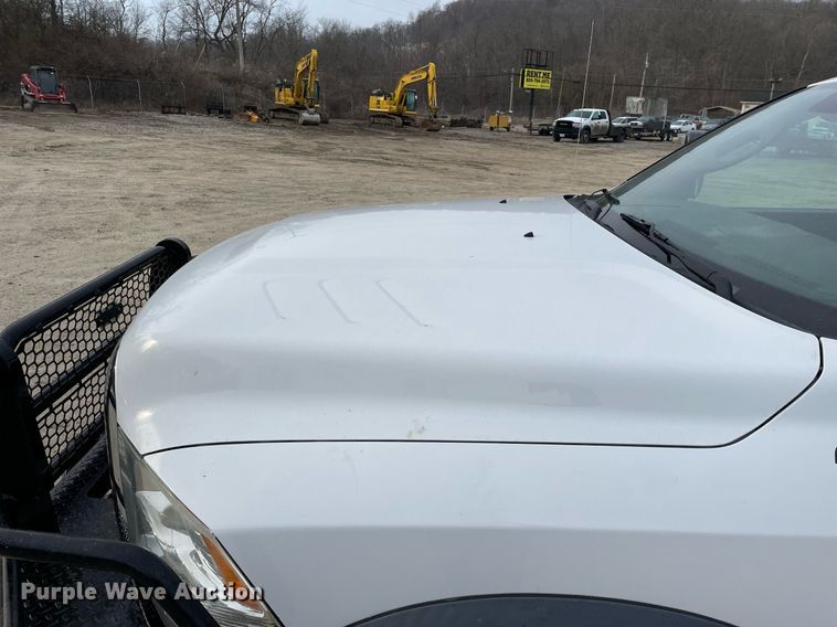 image for item MA9824 2015 Dodge Ram 5500  Crew Cab flatbed truck