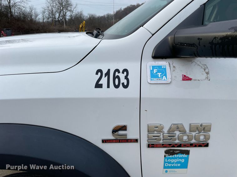 image for item MA9824 2015 Dodge Ram 5500  Crew Cab flatbed truck