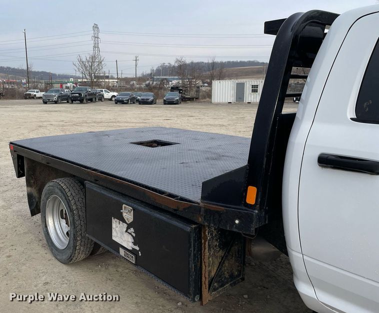image for item MA9824 2015 Dodge Ram 5500  Crew Cab flatbed truck