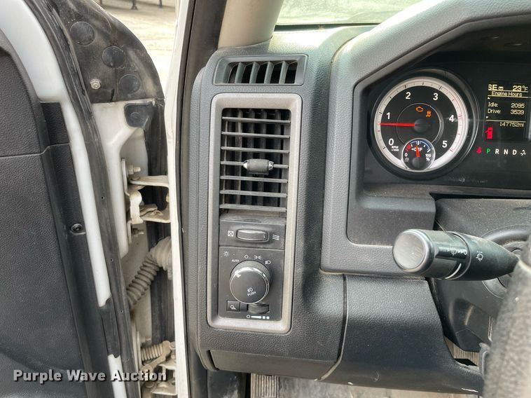 image for item MA9824 2015 Dodge Ram 5500  Crew Cab flatbed truck