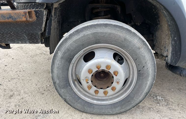 image for item MA9824 2015 Dodge Ram 5500  Crew Cab flatbed truck