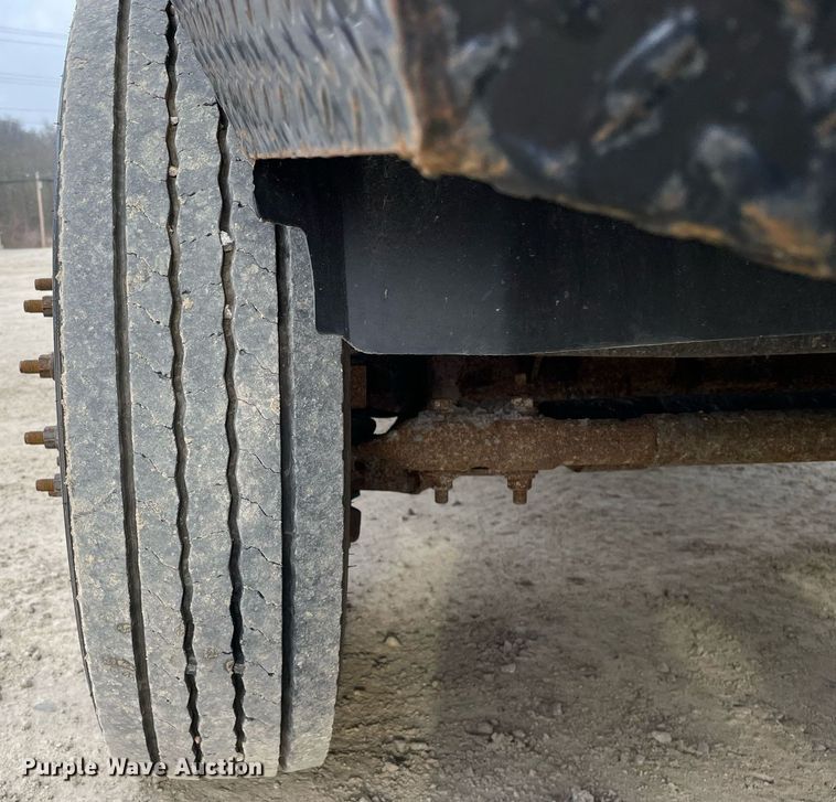 image for item MA9824 2015 Dodge Ram 5500  Crew Cab flatbed truck