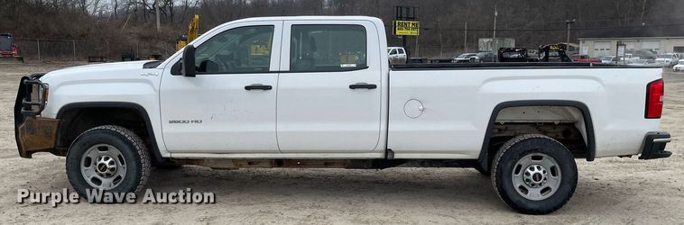 image for item MA9825 2017 GMC Sierra 2500HD  Crew Cab pickup truck