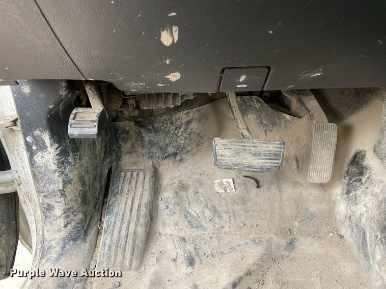 image for item MA9825 2017 GMC Sierra 2500HD  Crew Cab pickup truck