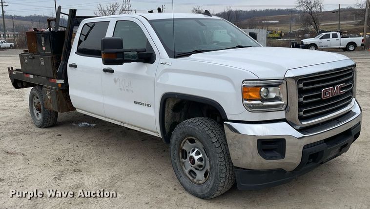 image for item MA9826 2018 GMC Sierra 2500HD  Crew Cab utility bed pickup truck