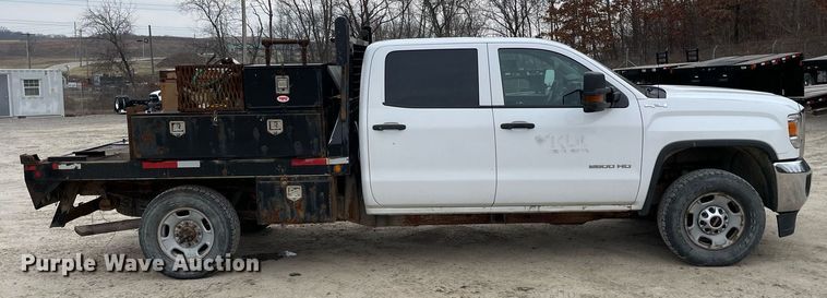 image for item MA9826 2018 GMC Sierra 2500HD  Crew Cab utility bed pickup truck