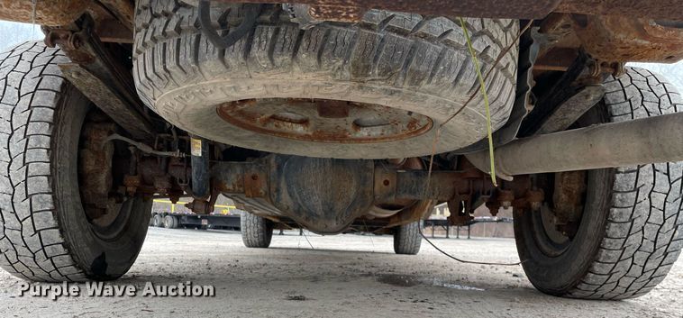 image for item MA9826 2018 GMC Sierra 2500HD  Crew Cab utility bed pickup truck