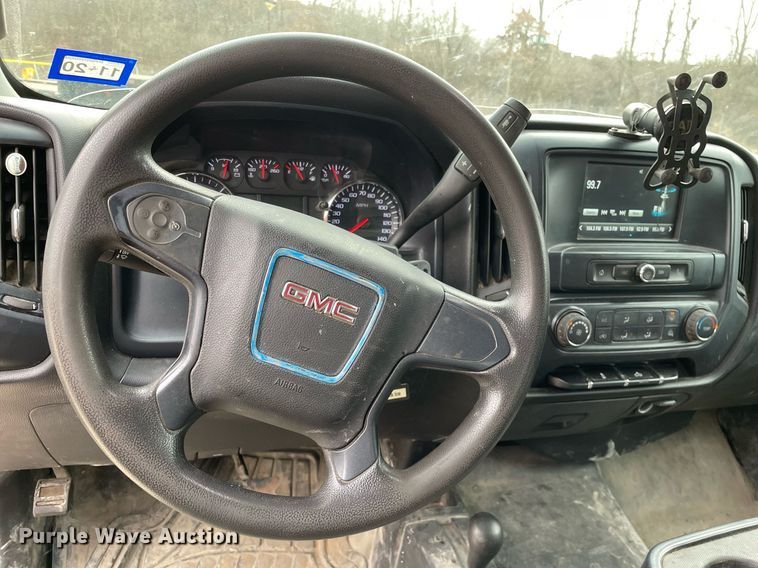 image for item MA9826 2018 GMC Sierra 2500HD  Crew Cab utility bed pickup truck