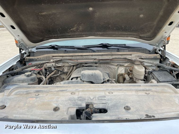 image for item MA9826 2018 GMC Sierra 2500HD  Crew Cab utility bed pickup truck