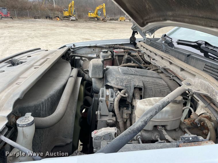 image for item MA9826 2018 GMC Sierra 2500HD  Crew Cab utility bed pickup truck