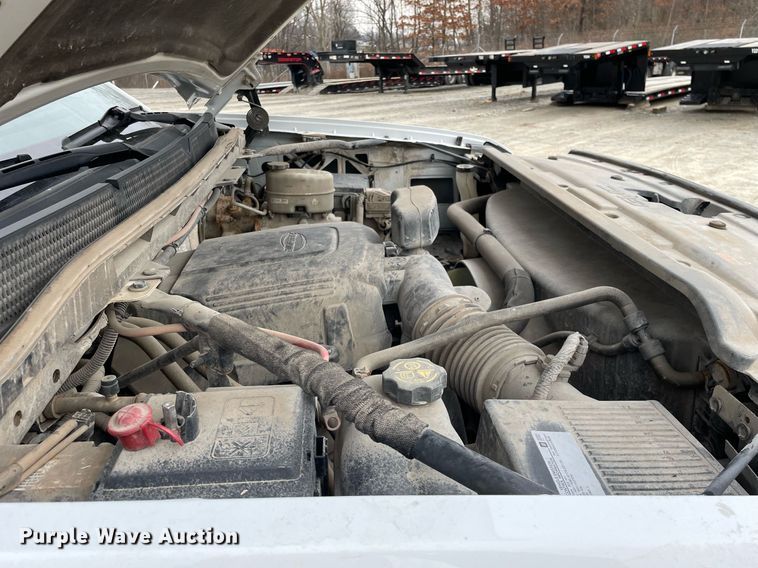 image for item MA9826 2018 GMC Sierra 2500HD  Crew Cab utility bed pickup truck