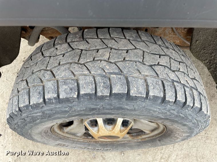 image for item MA9826 2018 GMC Sierra 2500HD  Crew Cab utility bed pickup truck