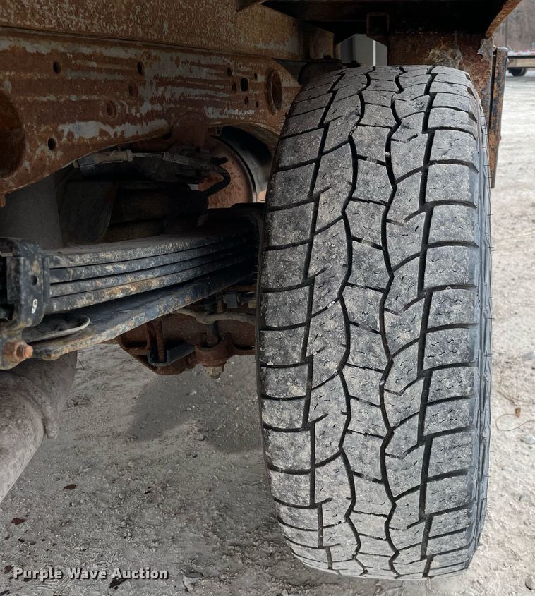 image for item MA9826 2018 GMC Sierra 2500HD  Crew Cab utility bed pickup truck