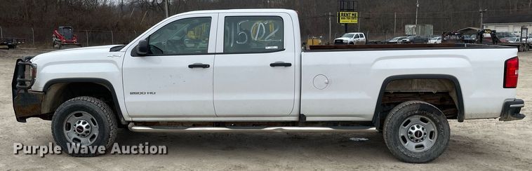 image for item MA9828 2017 GMC Sierra 2500HD  Crew Cab pickup truck