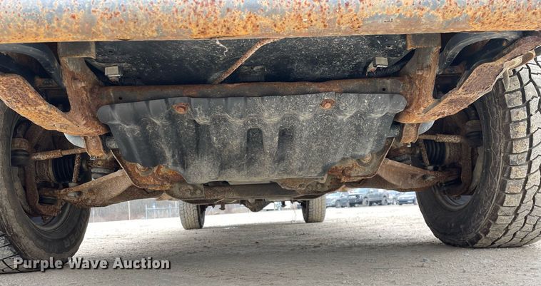 image for item MA9828 2017 GMC Sierra 2500HD  Crew Cab pickup truck